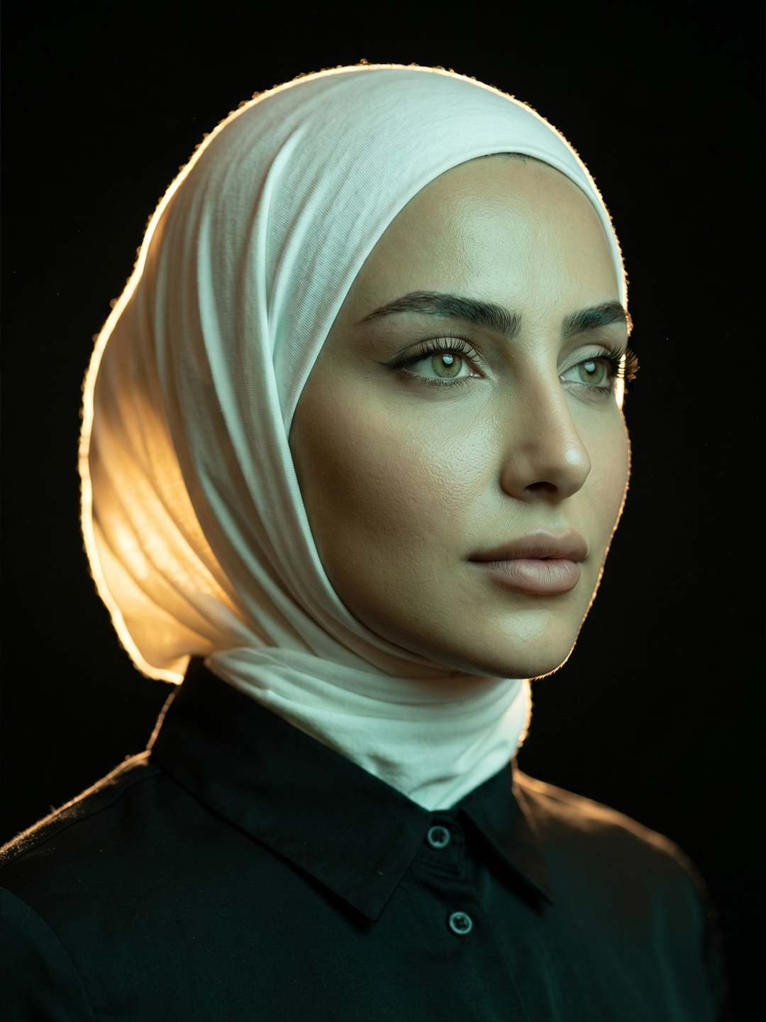 Cinematic Portrait: Golden Halo & Green Shadows